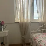 Nyaraló Noemi *